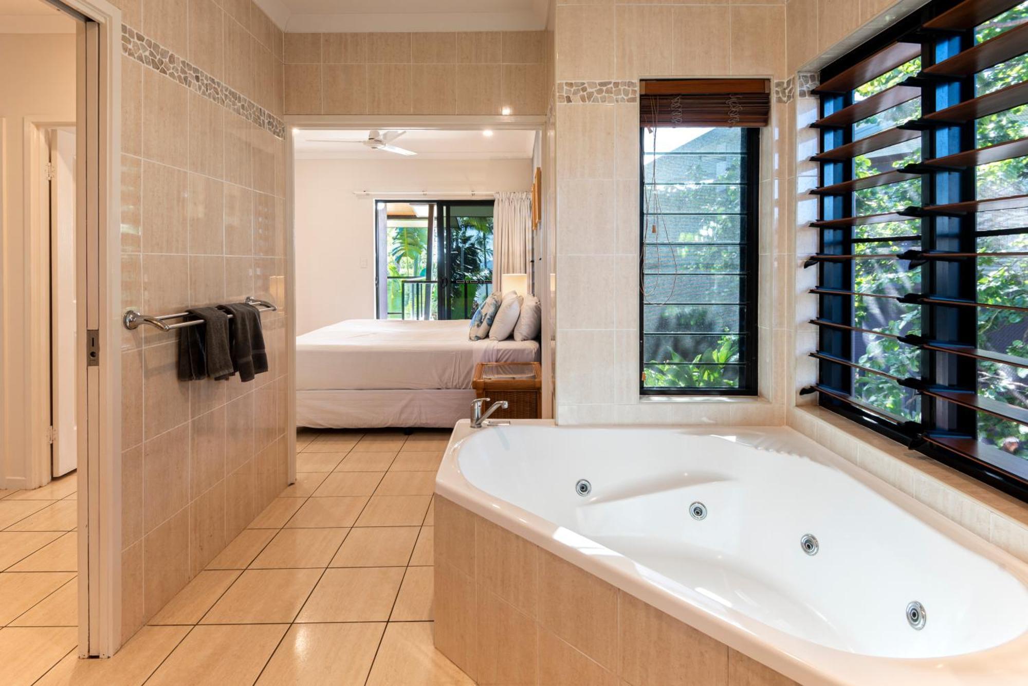 Anchorage Aparthotel Hamilton Island Buitenkant foto